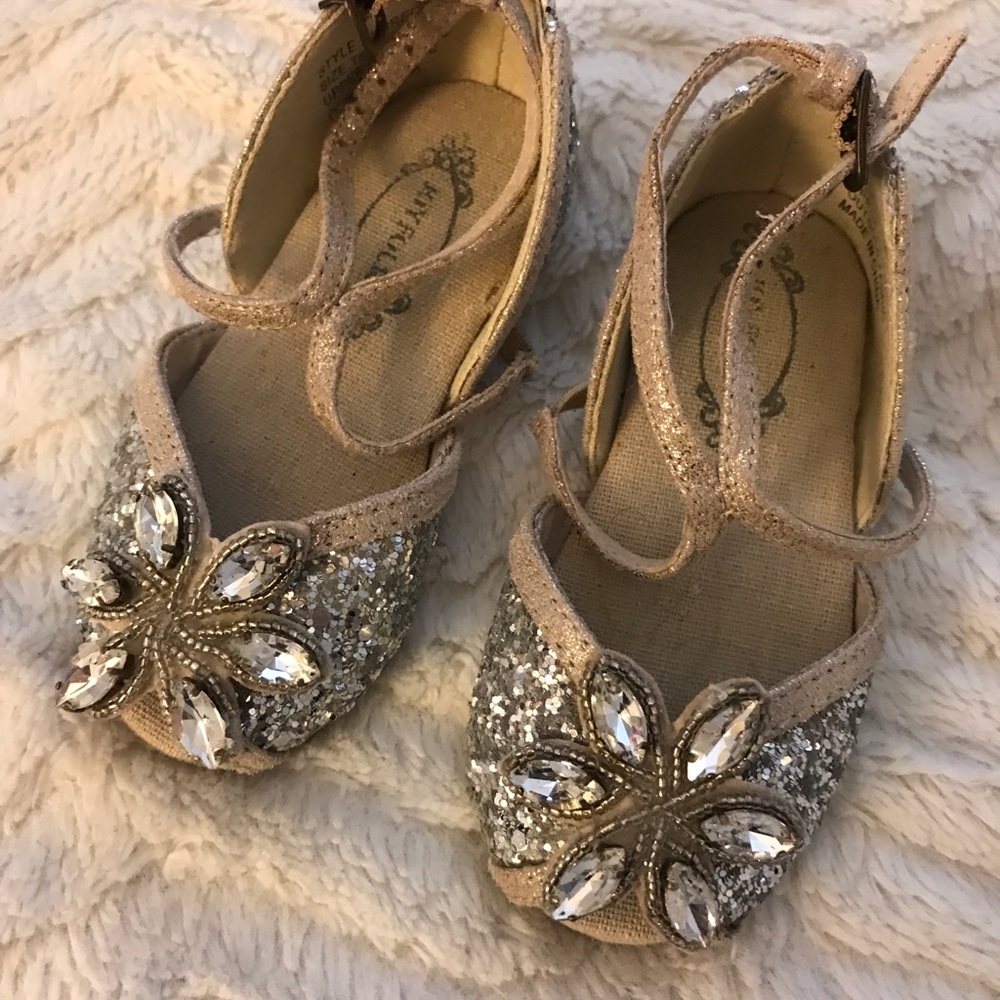 Gently worn shoes size 6